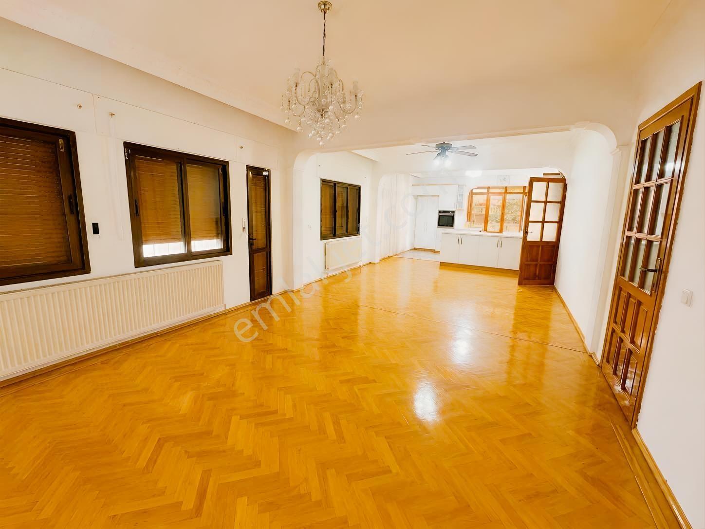 Ambarcı'dan Korutürkte,geniş Kullanımlı Satılık Villa — fotoğraf 11