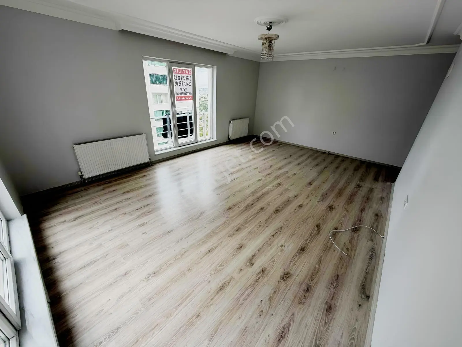 Eminevime Uygun Kredi Sorunu Yok ! Park Yanı Teras Balkonlu 3+1 — fotoğraf 16