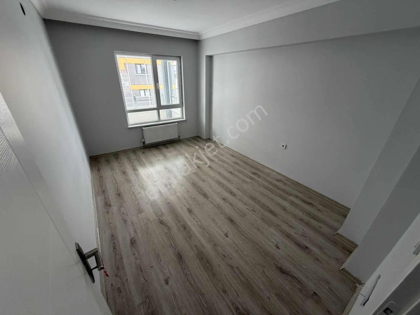Eminevime Uygun Kredi Sorunu Yok ! Park Yanı Teras Balkonlu 3+1 — fotoğraf 45