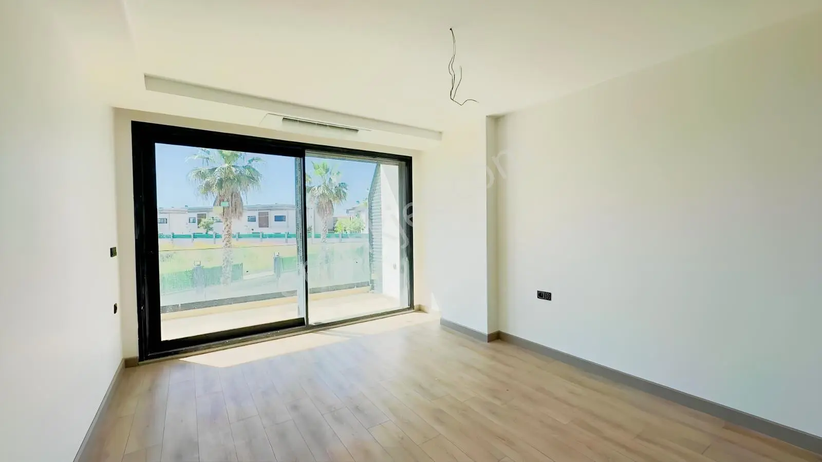 Sasalı Passa Riva En Güzel Cephe Satılık3+1 Dublex Bahçeli Daire — fotoğraf 11
