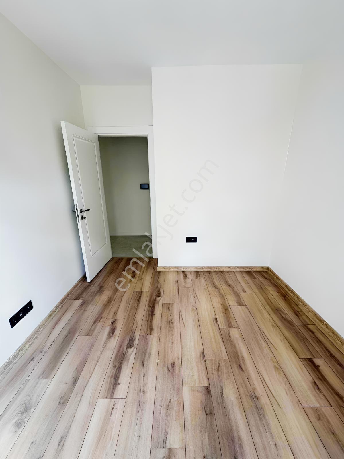Merdivenköy Kiptaş Satılık 2+1 — fotoğraf 9