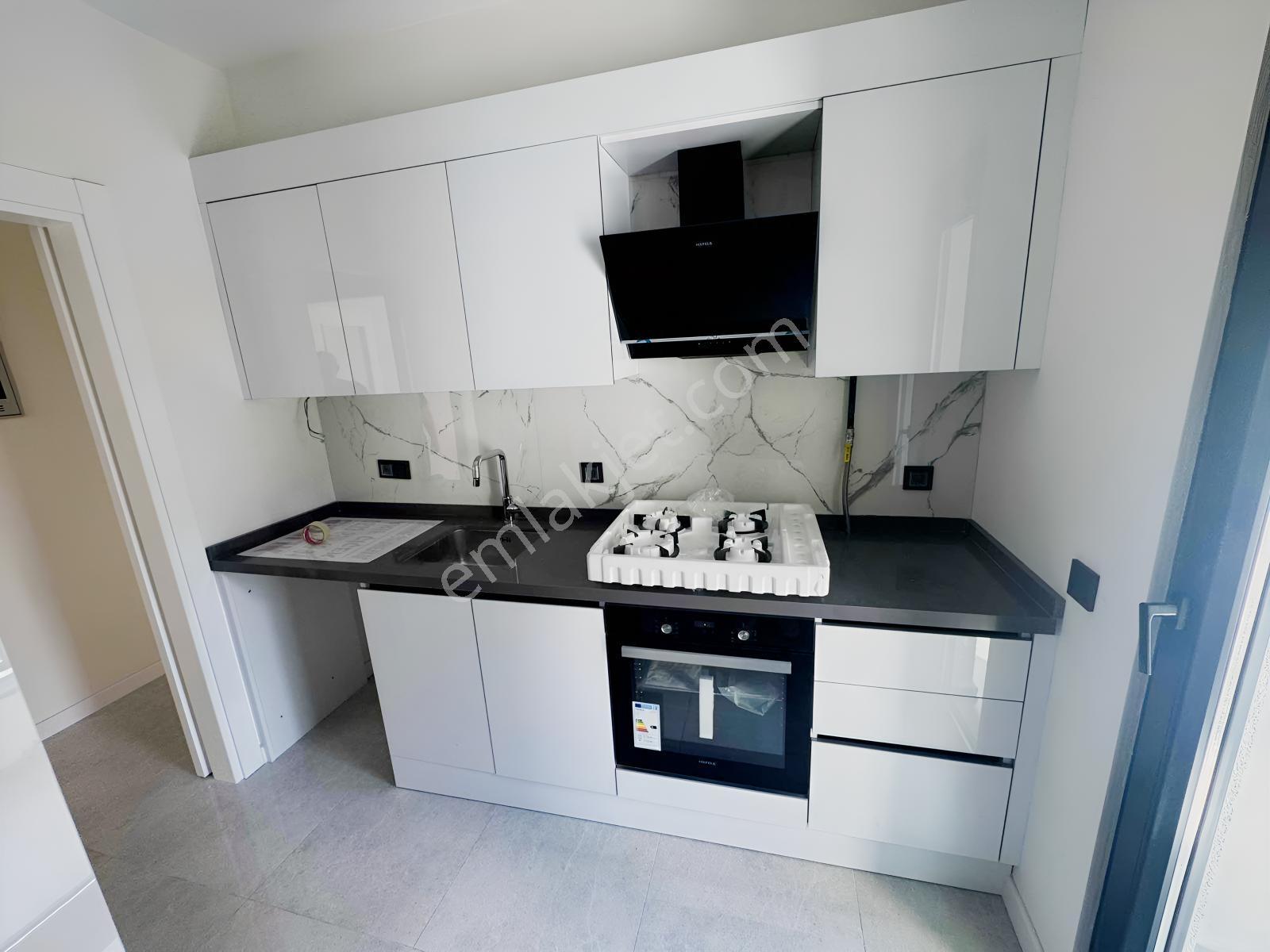 Merdivenköy Kiptaş Satılık 2+1 — fotoğraf 14