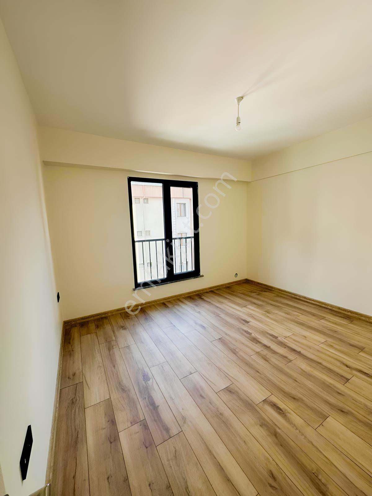 Merdivenköy Kiptaş Satılık 2+1 — fotoğraf 18