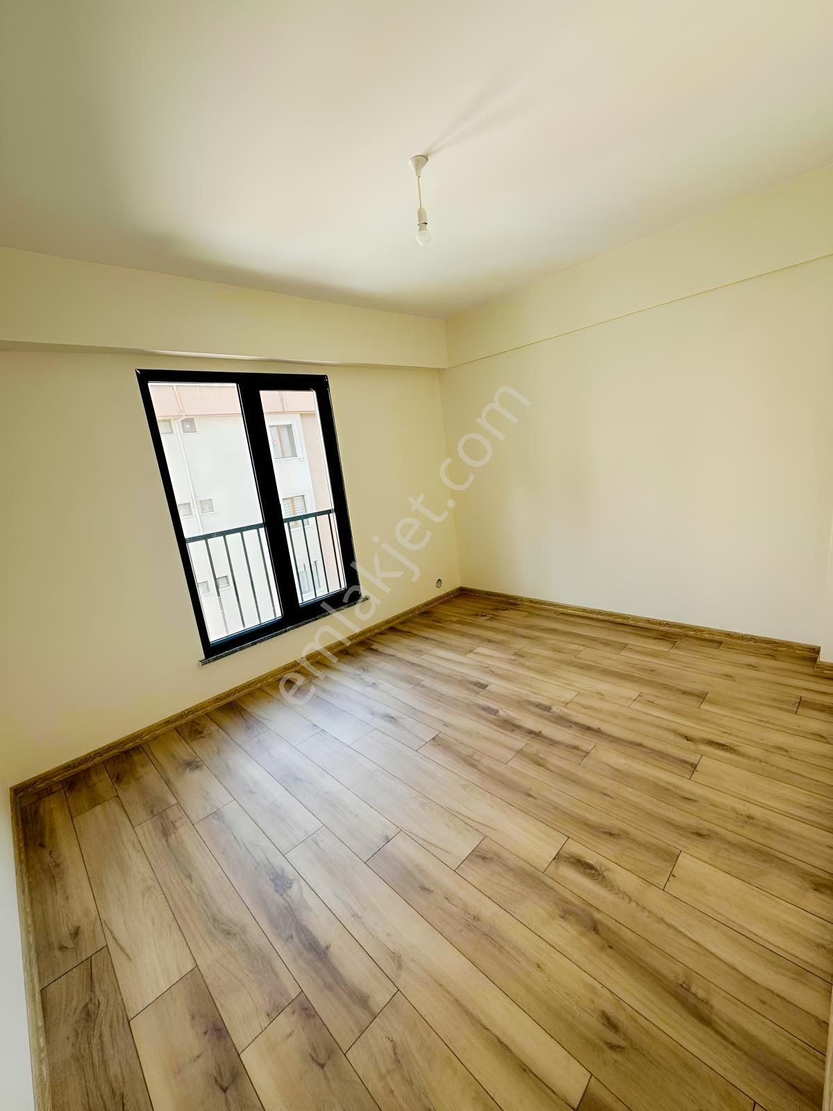 Merdivenköy Kiptaş Satılık 2+1 — fotoğraf 19