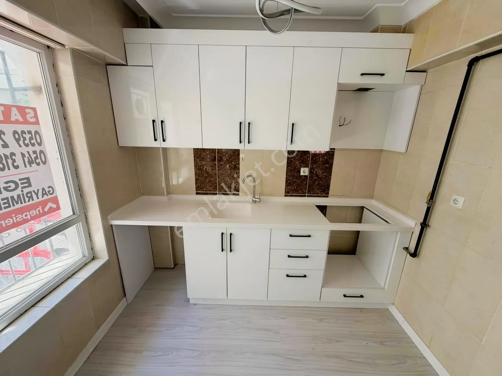Misket Mahallesi Park Çarşı Yakını Asansörlü Y. Giriş Yapılı 2+1 — fotoğraf 9