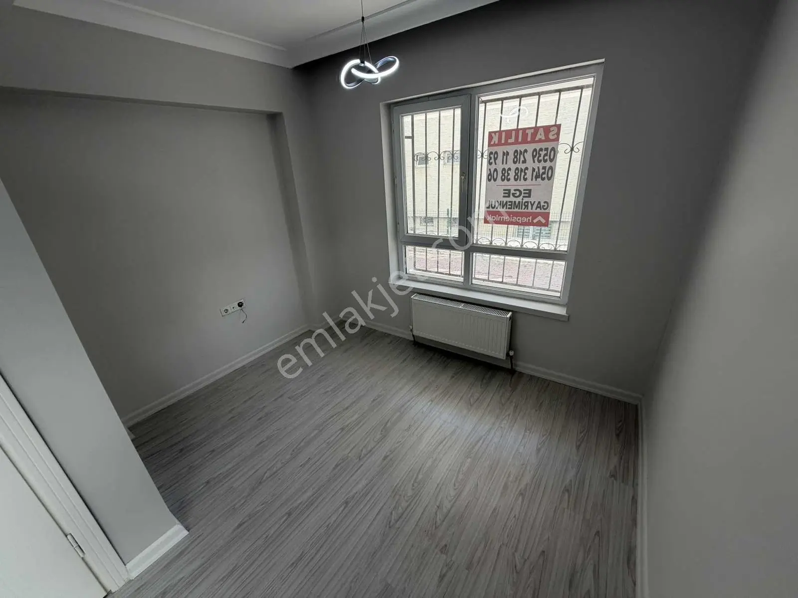 Misket Mahallesi Park Çarşı Yakını Asansörlü Y. Giriş Yapılı 2+1 — fotoğraf 25