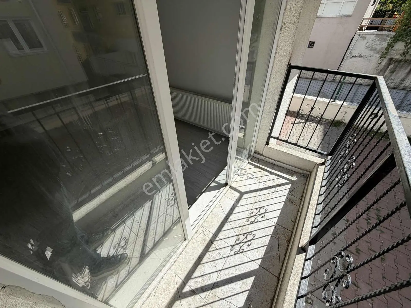 Misket Mahallesi Park Çarşı Yakını Asansörlü Y. Giriş Yapılı 2+1 — fotoğraf 30