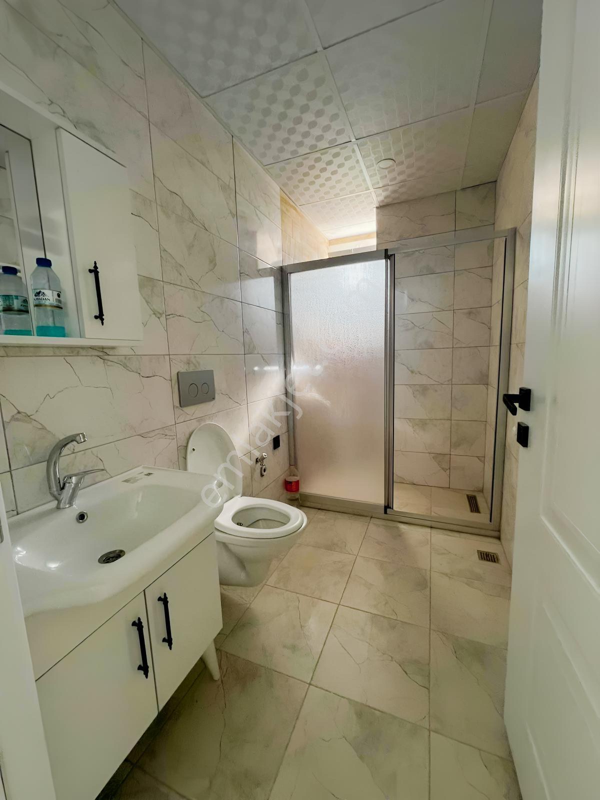 Turpa Özka355'den Hazır Kiracılı Acil Satılık 2+0 Daire — fotoğraf 9