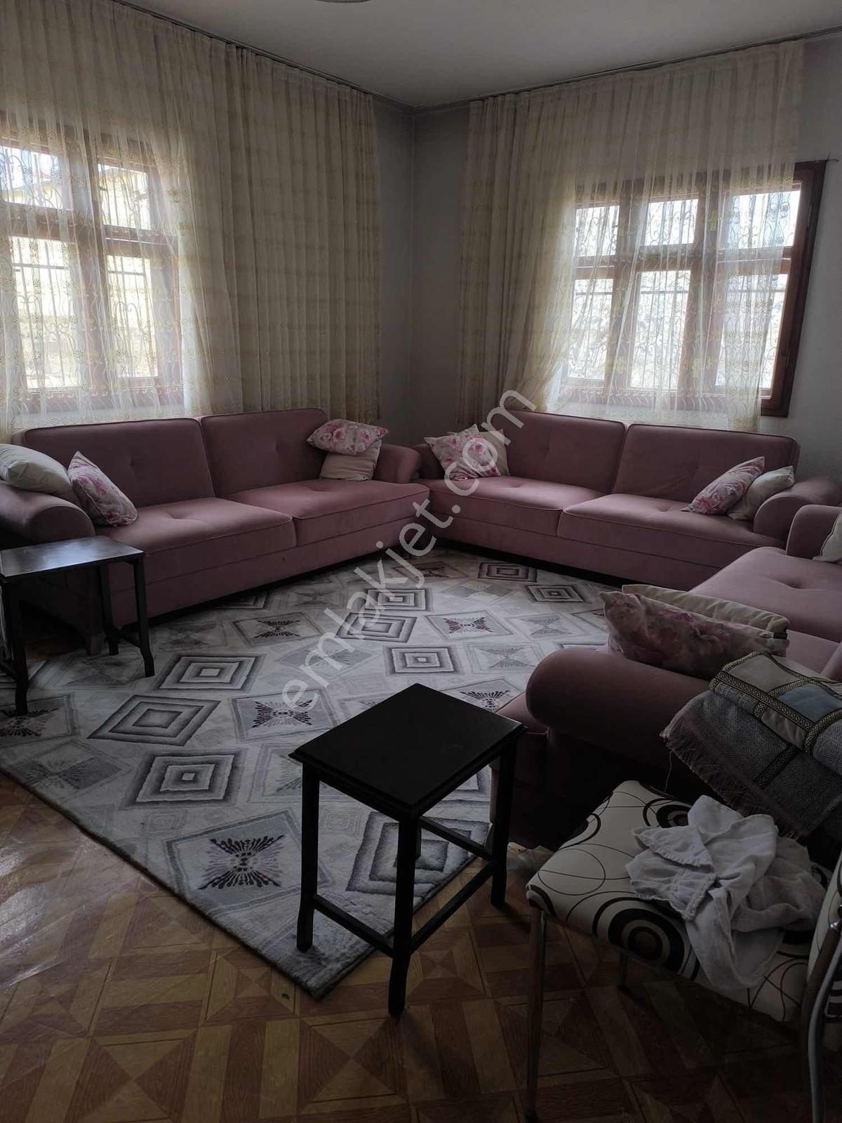 Saray Emlak'tan Niğde İlhanlı Mah. 3+1 Mustakil Tadında Daire — fotoğraf 20
