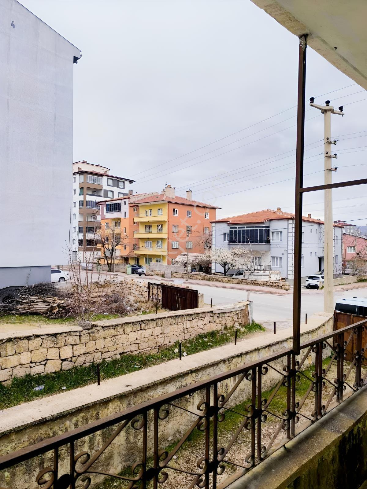 Saray Emlak'tan Niğde İlhanlı Mah. 3+1 Mustakil Tadında Daire — fotoğraf 21