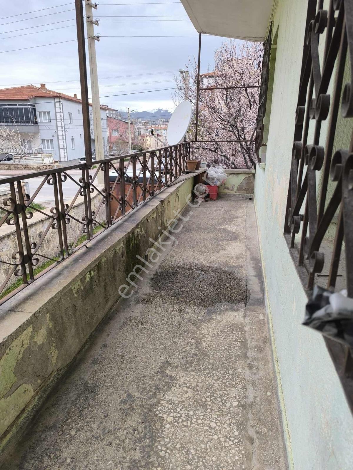 Saray Emlak'tan Niğde İlhanlı Mah. 3+1 Mustakil Tadında Daire — fotoğraf 22