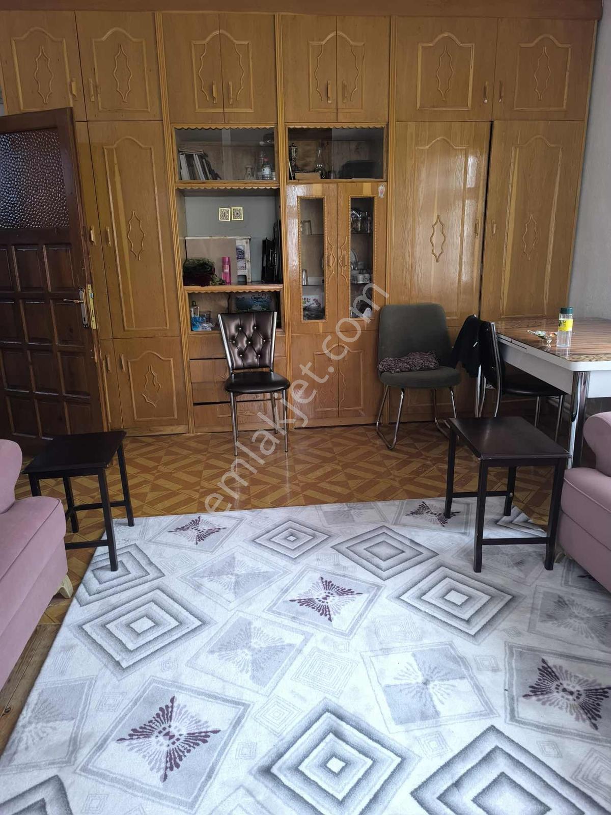Saray Emlak'tan Niğde İlhanlı Mah. 3+1 Mustakil Tadında Daire — fotoğraf 23