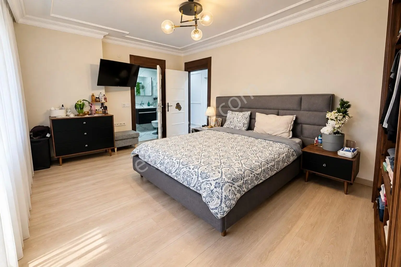 Basınköy'de Müstakil Tadında, Güney Cephe Bahçe Katı 3+1 170m2 — fotoğraf 10