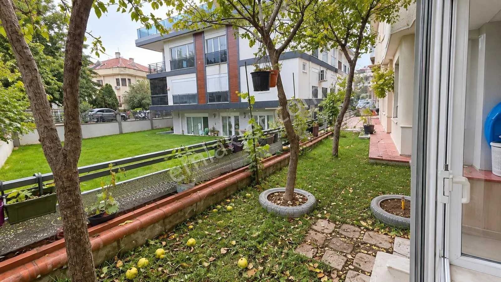 Basınköy'de Müstakil Tadında, Güney Cephe Bahçe Katı 3+1 170m2 — fotoğraf 18