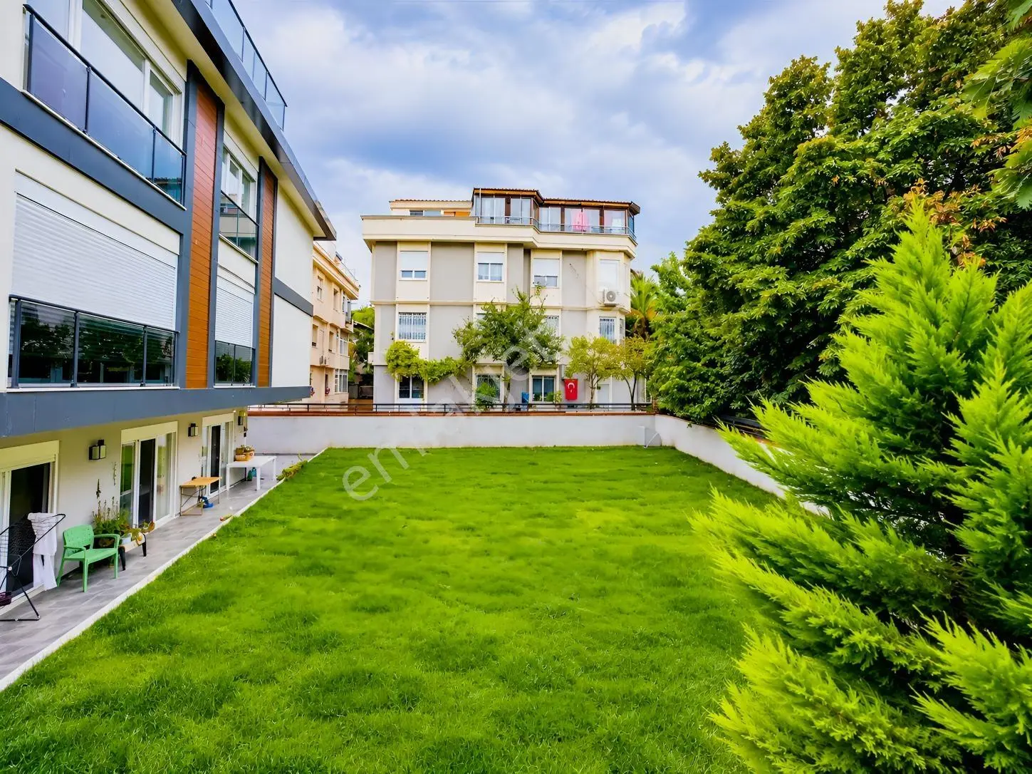 Basınköy'de Müstakil Tadında, Güney Cephe Bahçe Katı 3+1 170m2 — fotoğraf 23