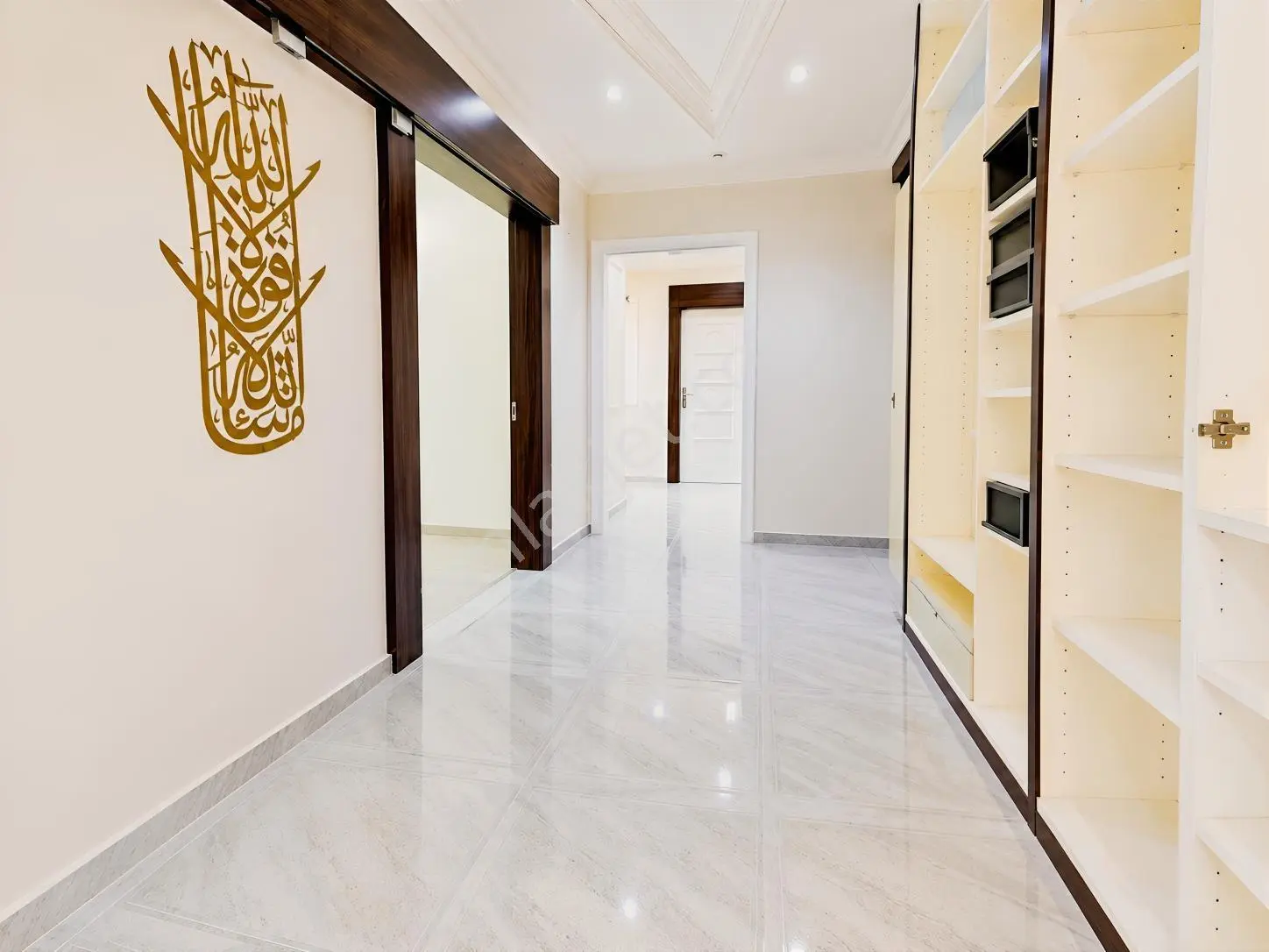 Basınköy'de Müstakil Tadında, Güney Cephe Bahçe Katı 3+1 170m2 — fotoğraf 29