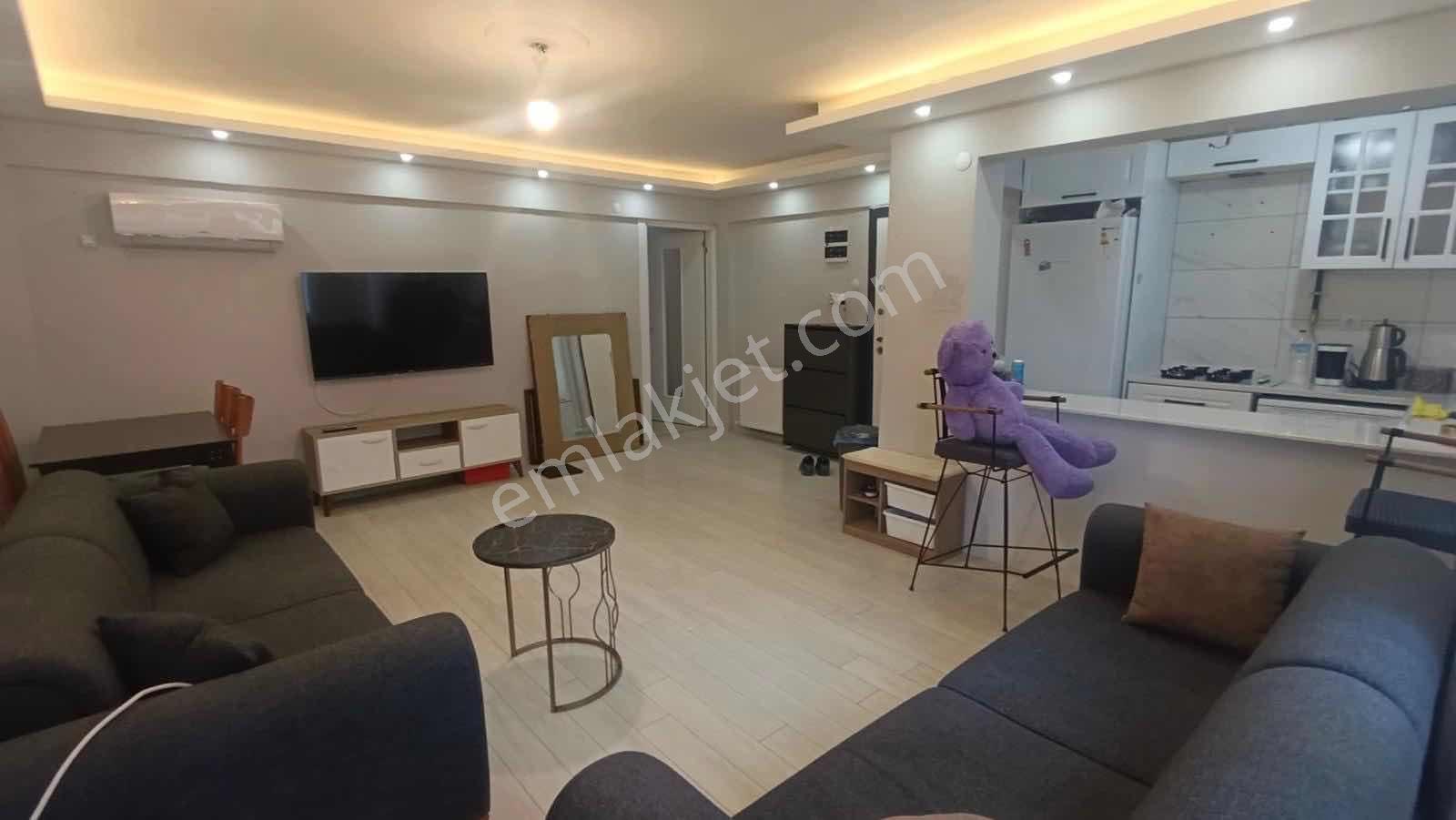 Ş.Nihatbey Caddesinde 2+1 Düz Giriş Bahçeli Masrafsız Daire