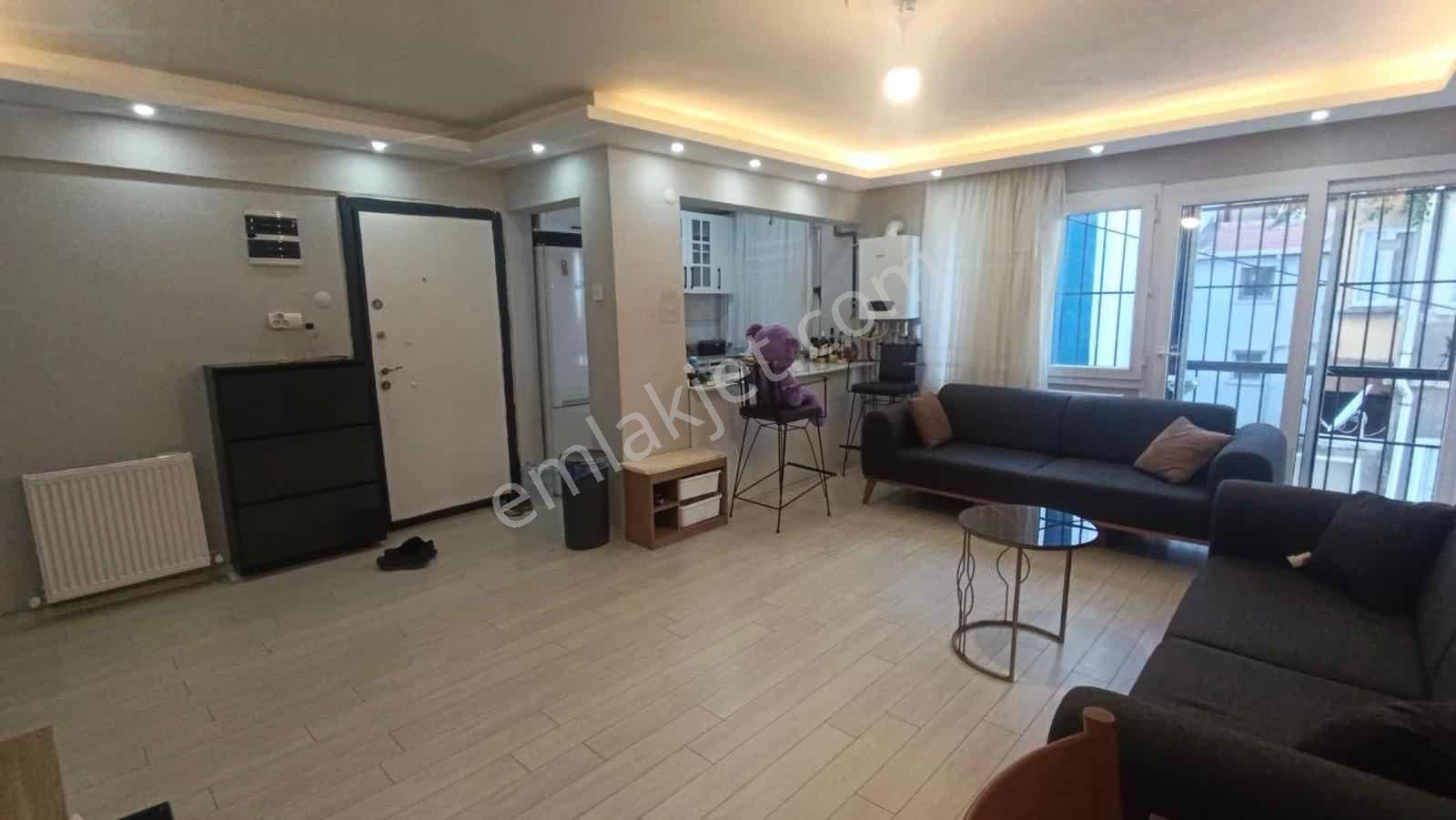 Ş.nihatbey Caddesinde 2+1 Düz Giriş Bahçeli Masrafsız Daire — fotoğraf 10