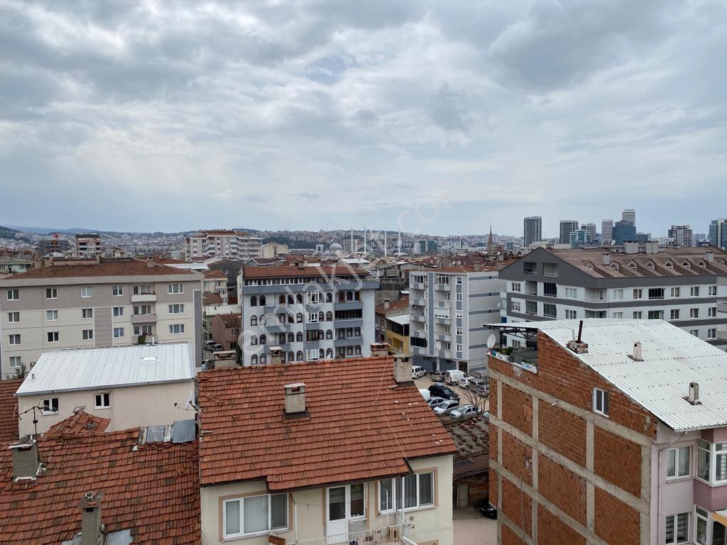 Hüdavendigarda Manzaralı Satılık 3+1 Daire — fotoğraf 2