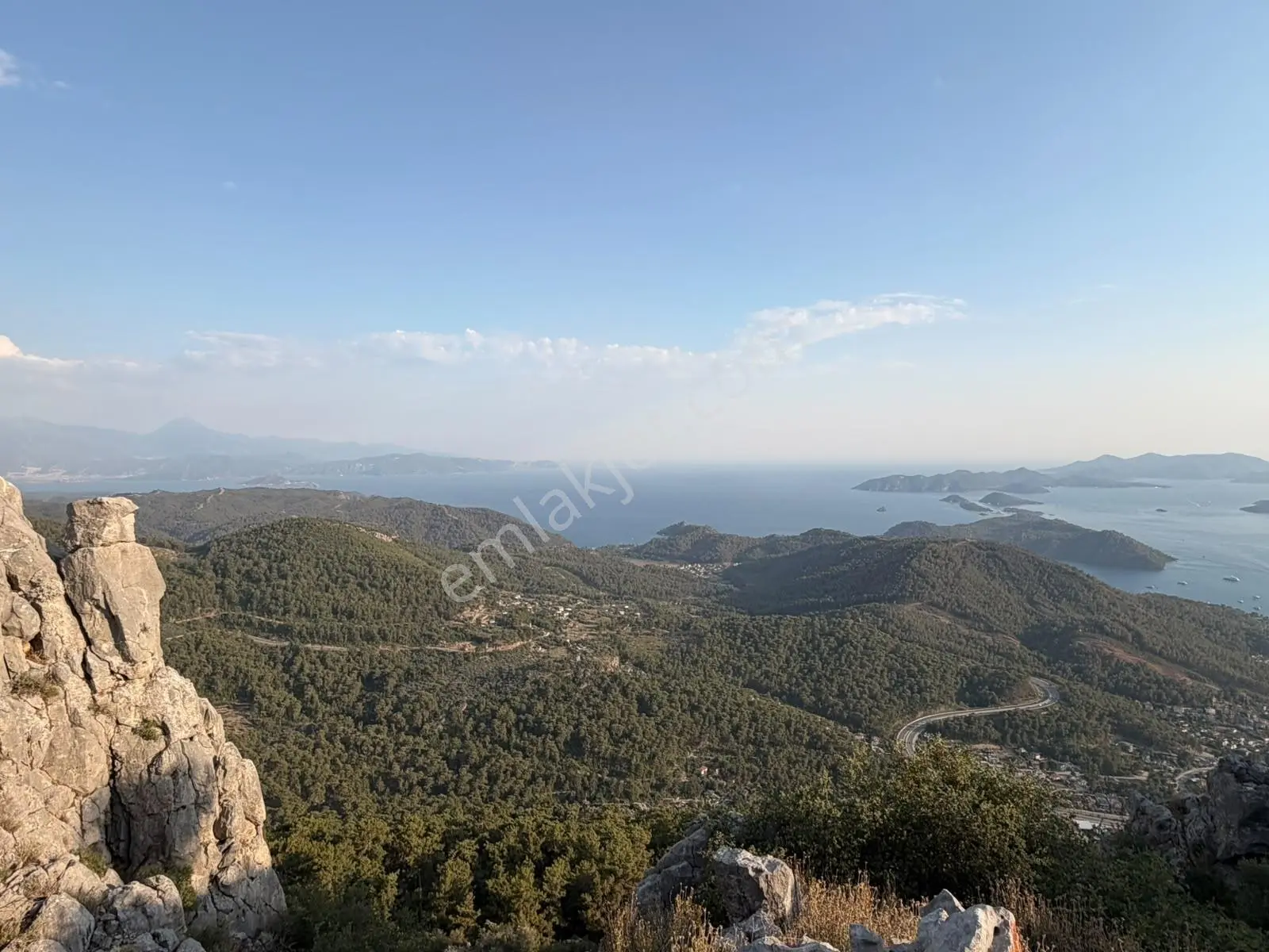Ayşe Şengün'den Göcek'de Deniz Manzaralı Satılık Tarla — fotoğraf 13