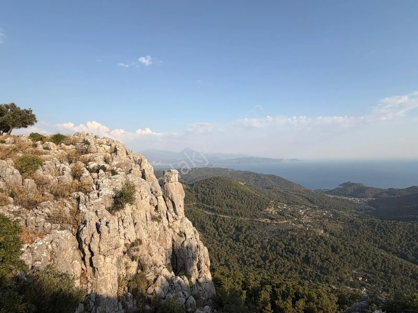 Ayşe Şengün'den Göcek'de Deniz Manzaralı Satılık Tarla — fotoğraf 17