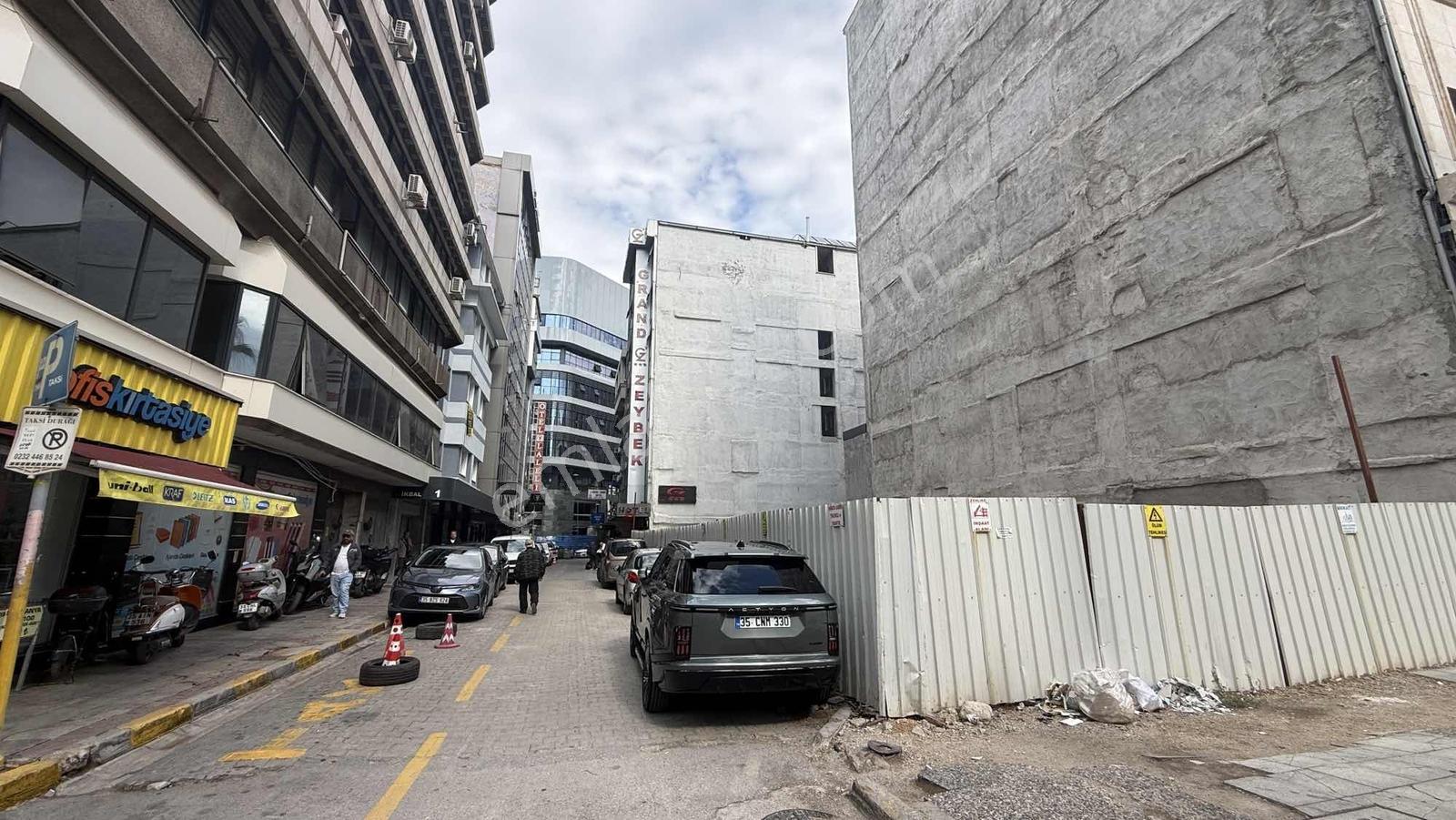 Basmane'de 424 M² Köşe Parsel | 8 Kat İmarlı Otel Arsası — fotoğraf 5