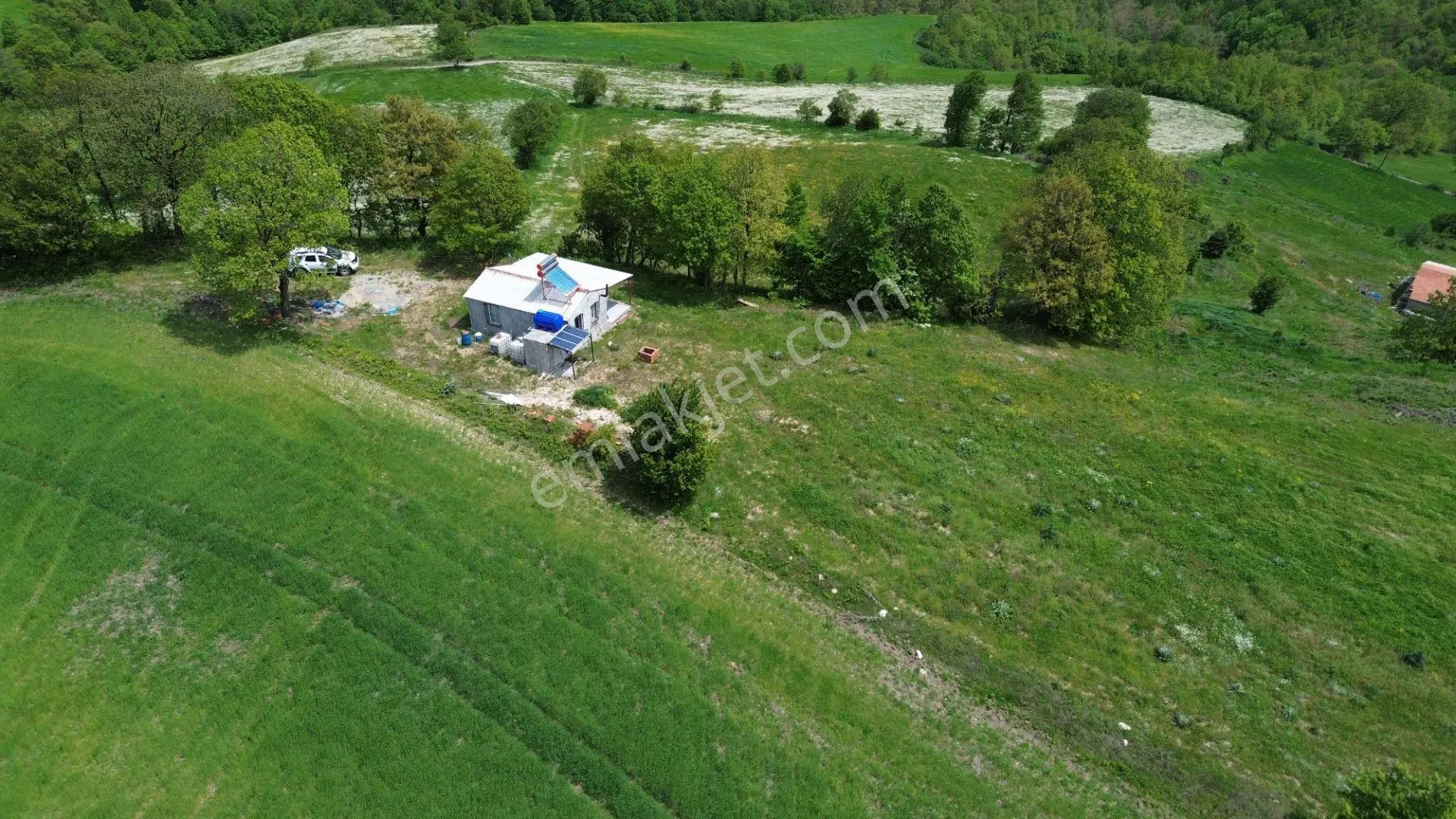 8.300 M2 Satılık Bağ Evi Ve Tarla. Keşif Arazi. Balıkesir Gönen. 25 M2 Bağ Evi Bulunmaktadır. Gü — fotoğraf 5