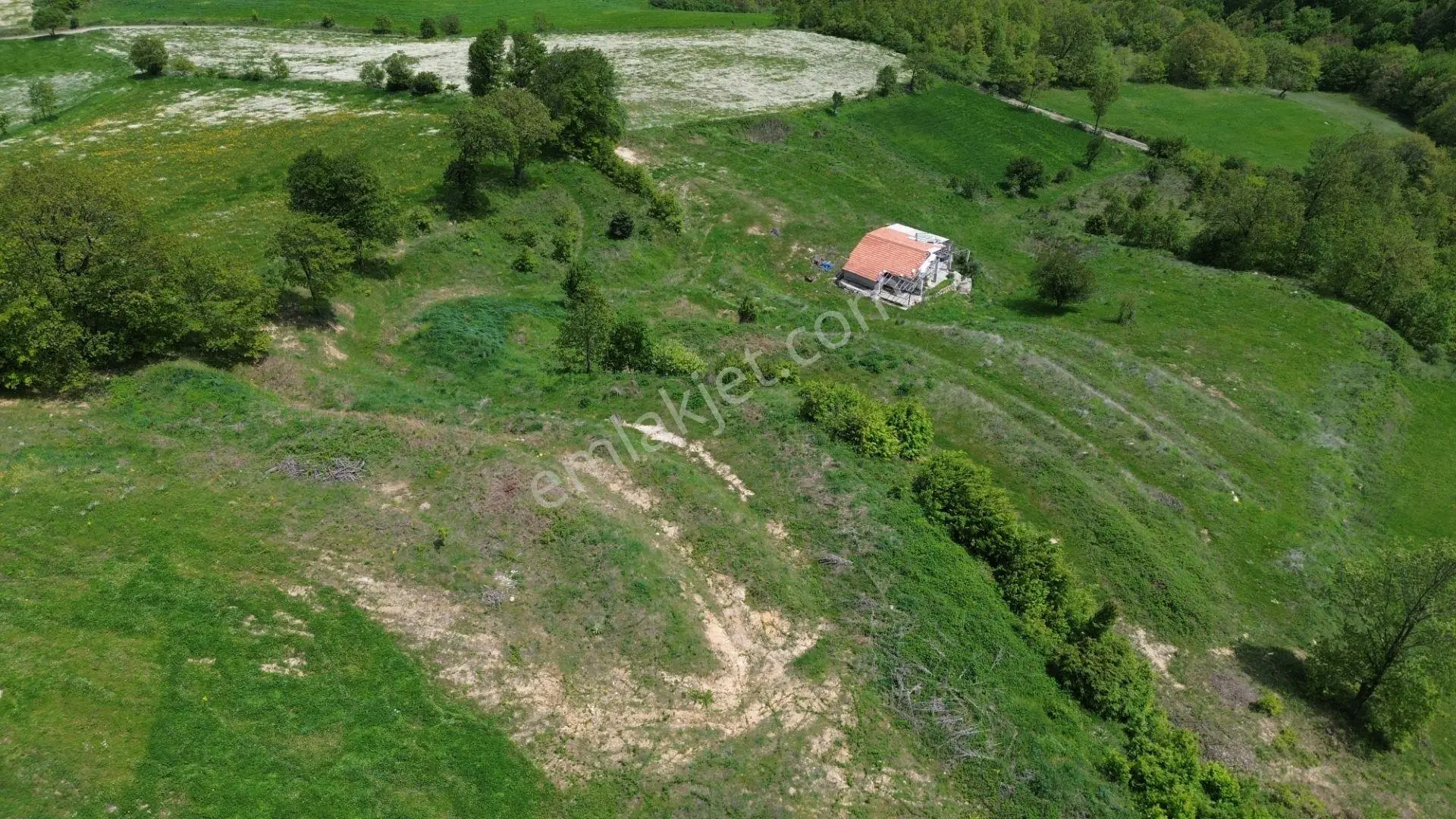 8.300 M2 Satılık Bağ Evi Ve Tarla. Keşif Arazi. Balıkesir Gönen. 25 M2 Bağ Evi Bulunmaktadır. Gü — fotoğraf 36