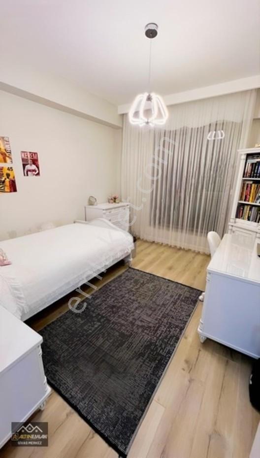Altın Emlak Satıyor! Dörtmevsim Zirvede Lüks 4.5+1! — fotoğraf 23
