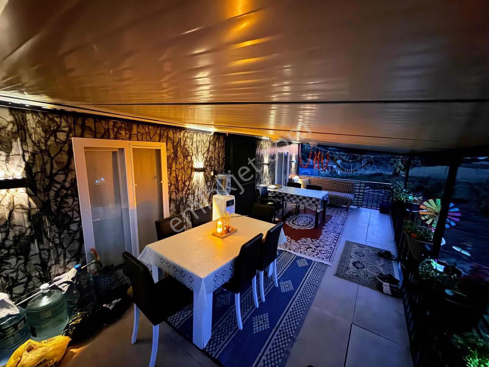 Tavas Garipköy'de İçerisnde Ev Olan 3.300 M2 Tarlamız — fotoğraf 4
