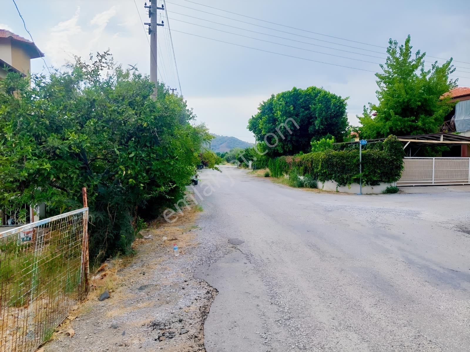 Ortaca Valibahçesinde 443 M² | Kaks 0,60 İmarlı Arsa — fotoğraf 16