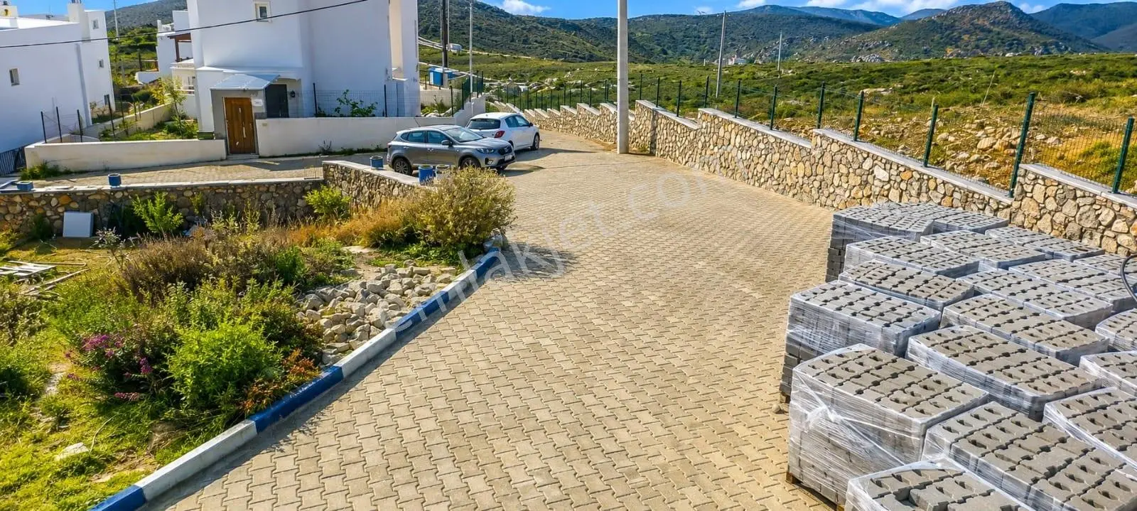 Yahşi'de 220 M2 İmarlı Ruhsatlı Arsa Kendi Villanı Kendin Yap ! — fotoğraf 3