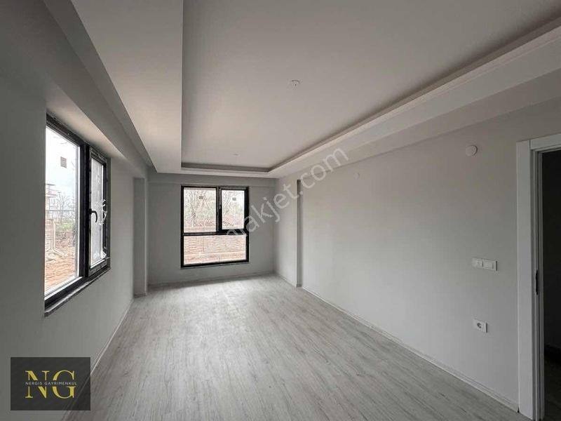 Akçalar Da Manzaralı Satılık Geniş 1+1 — fotoğraf 2