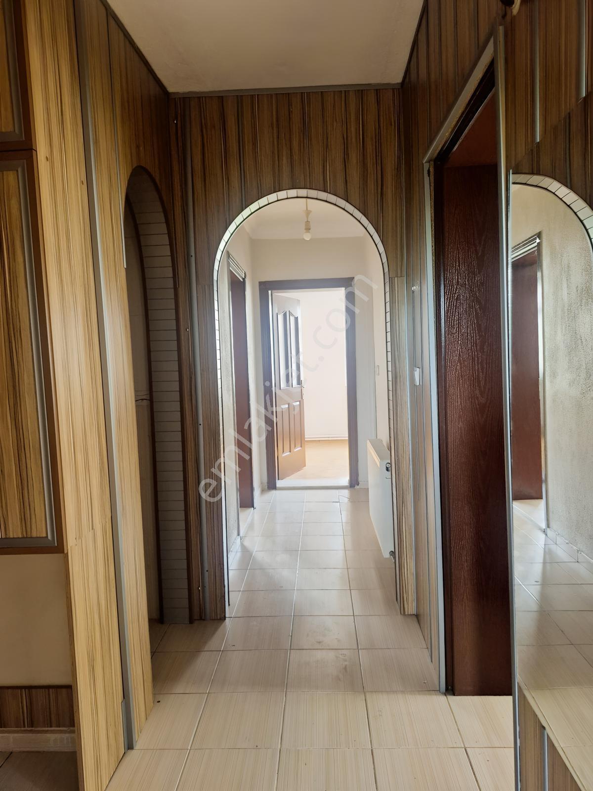 Parsana Mahallesinde 3+1 Ara Kat 100 M² Net Kiracılı Daire