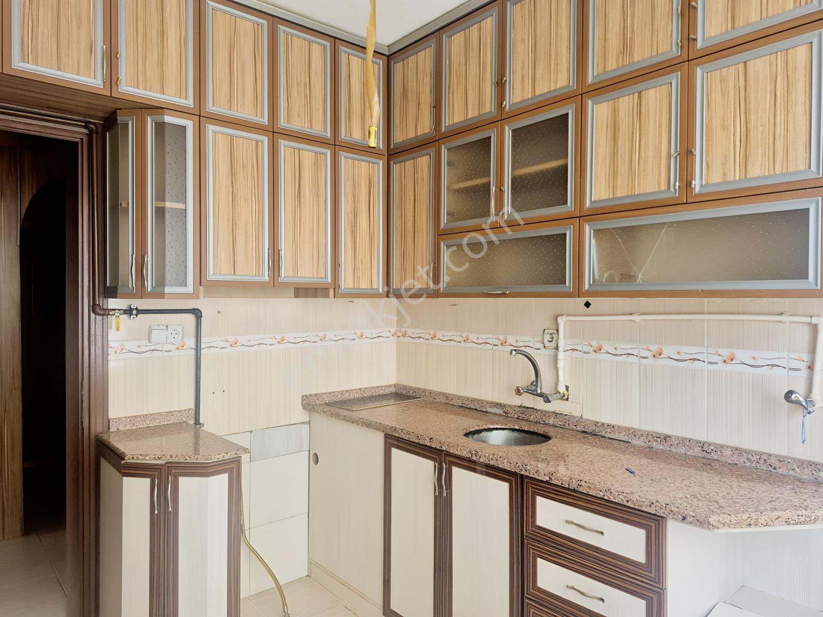 Parsana Mahallesinde 3+1 Ara Kat 100 M² Net Kiracılı Daire — fotoğraf 3