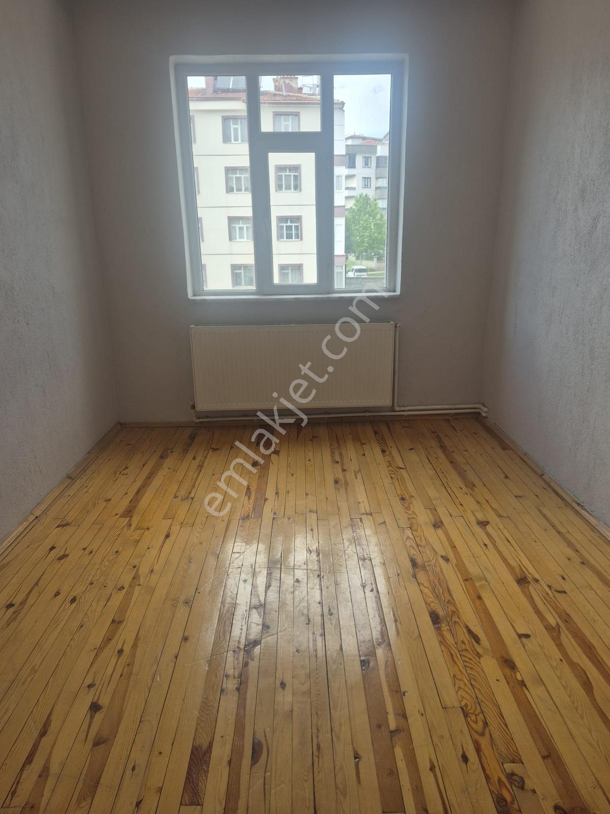 Parsana Mahallesinde 3+1 Ara Kat 100 M² Net Kiracılı Daire — fotoğraf 6