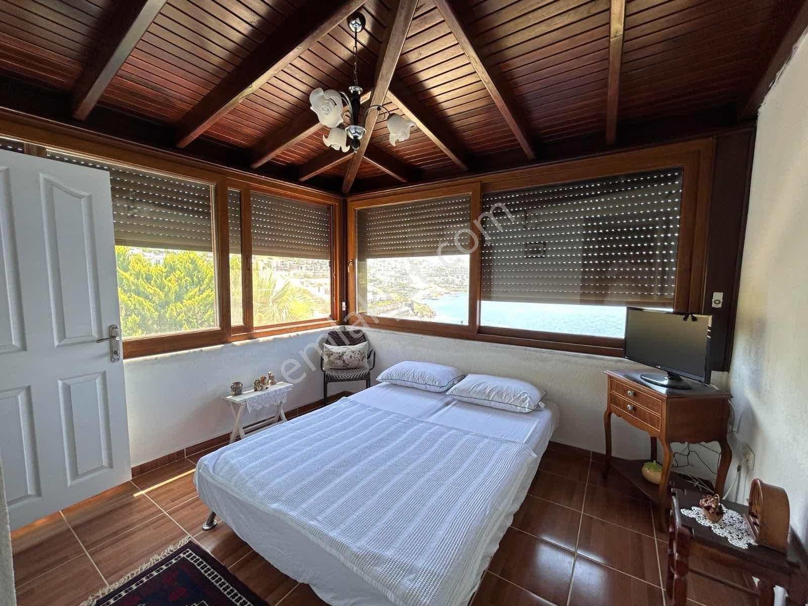 Bodrum Onurkent Sıtesınde Full Manzaralı 3+1 Vılla — fotoğraf 6