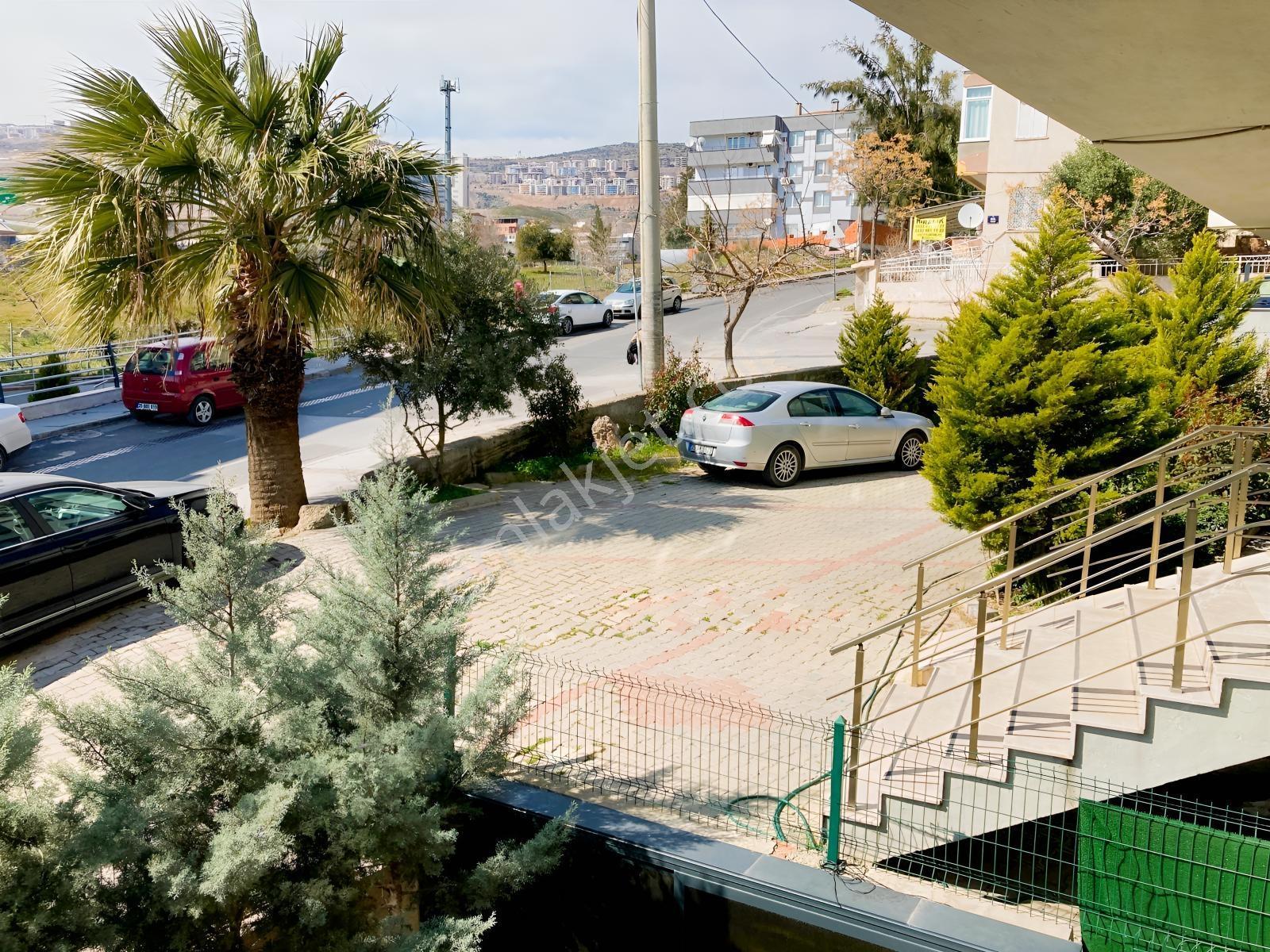 Bornova Atatürk Mah. Otoparklı Satılık 1+1 Daire — fotoğraf 27