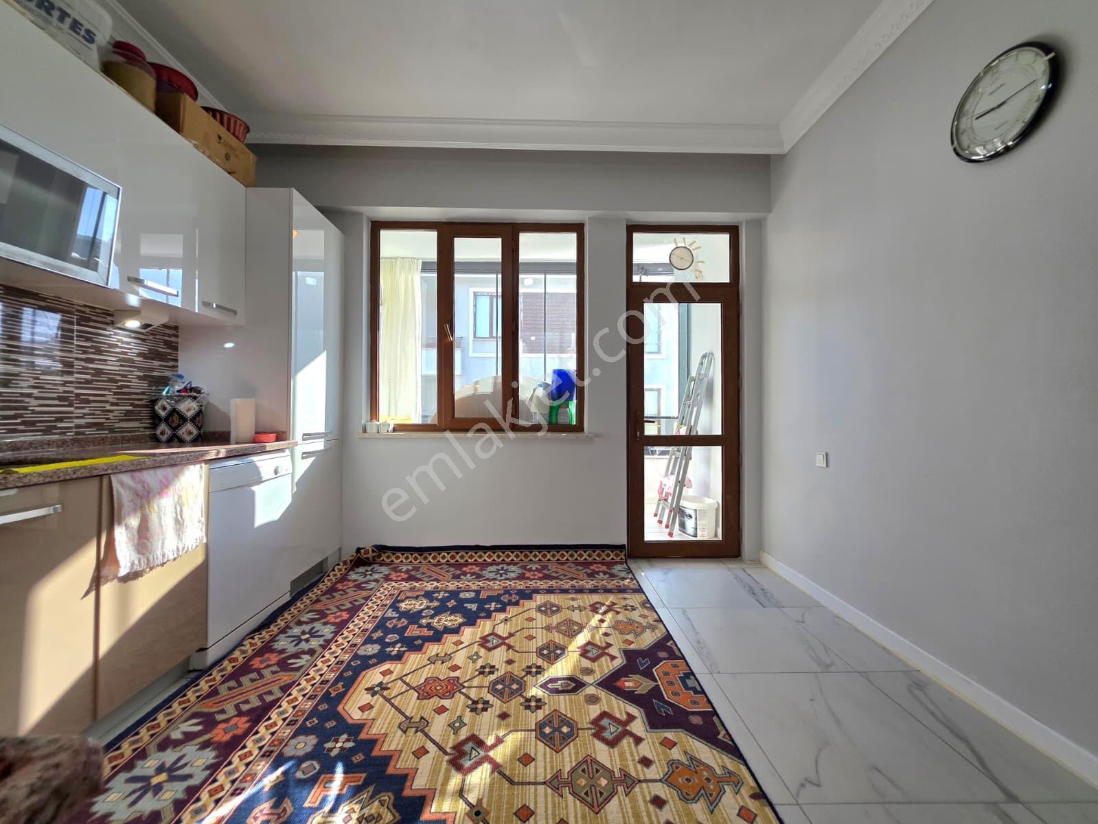 Yüksel Şahin'den S.eyyubi'de Huzur Caami Civarı Ferah 3+1 Daire — fotoğraf 10