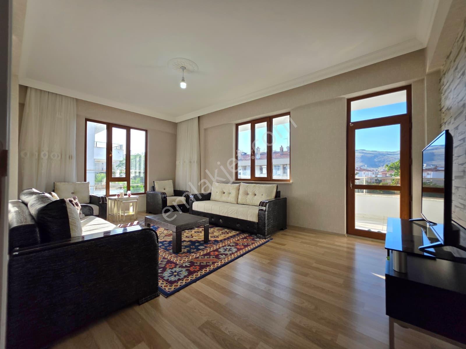 Yüksel Şahin'den S.eyyubi'de Huzur Caami Civarı Ferah 3+1 Daire — fotoğraf 16