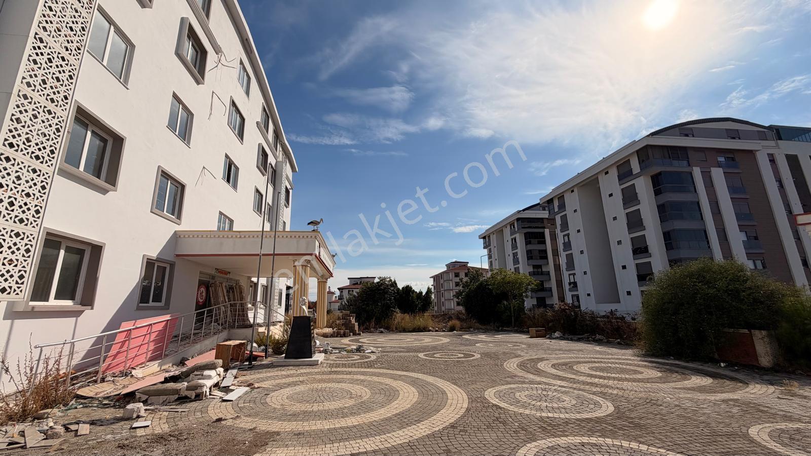 Serik Gedikde 52 Odalı Asansörlü Satılık Lojman Ve Ticari Arsa — fotoğraf 20