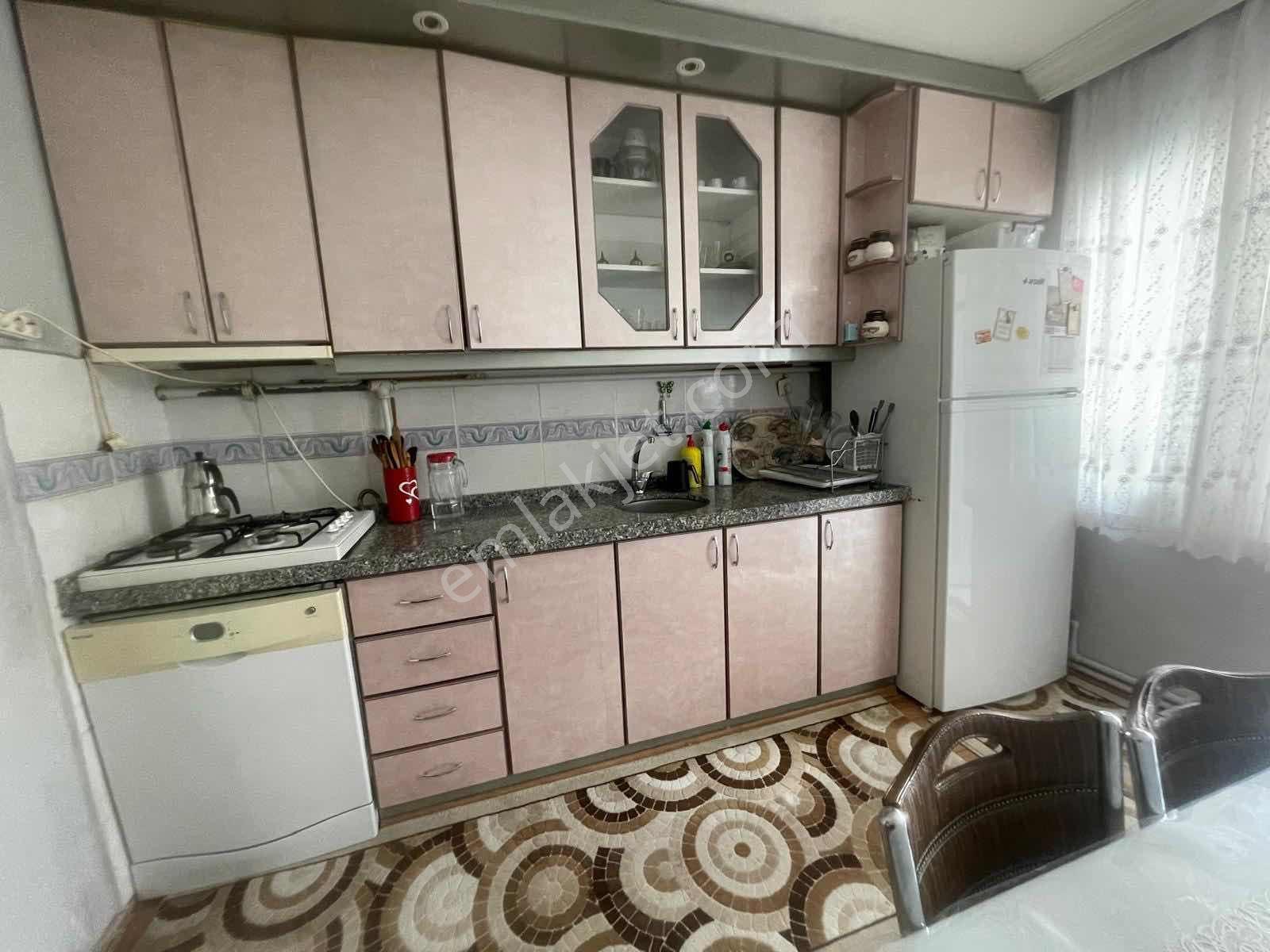 Cb Başrolden Selimzade'de Çift Cephe 2+1 Satılık — fotoğraf 7