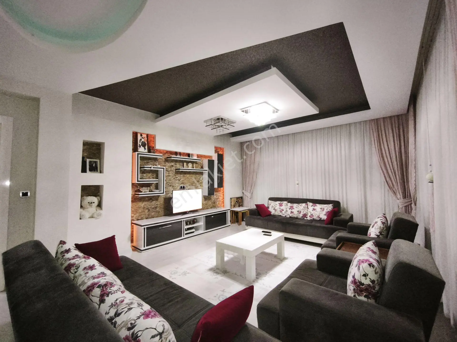Premar Dan Winston Avm Yanı Satılık 4+1 Daire