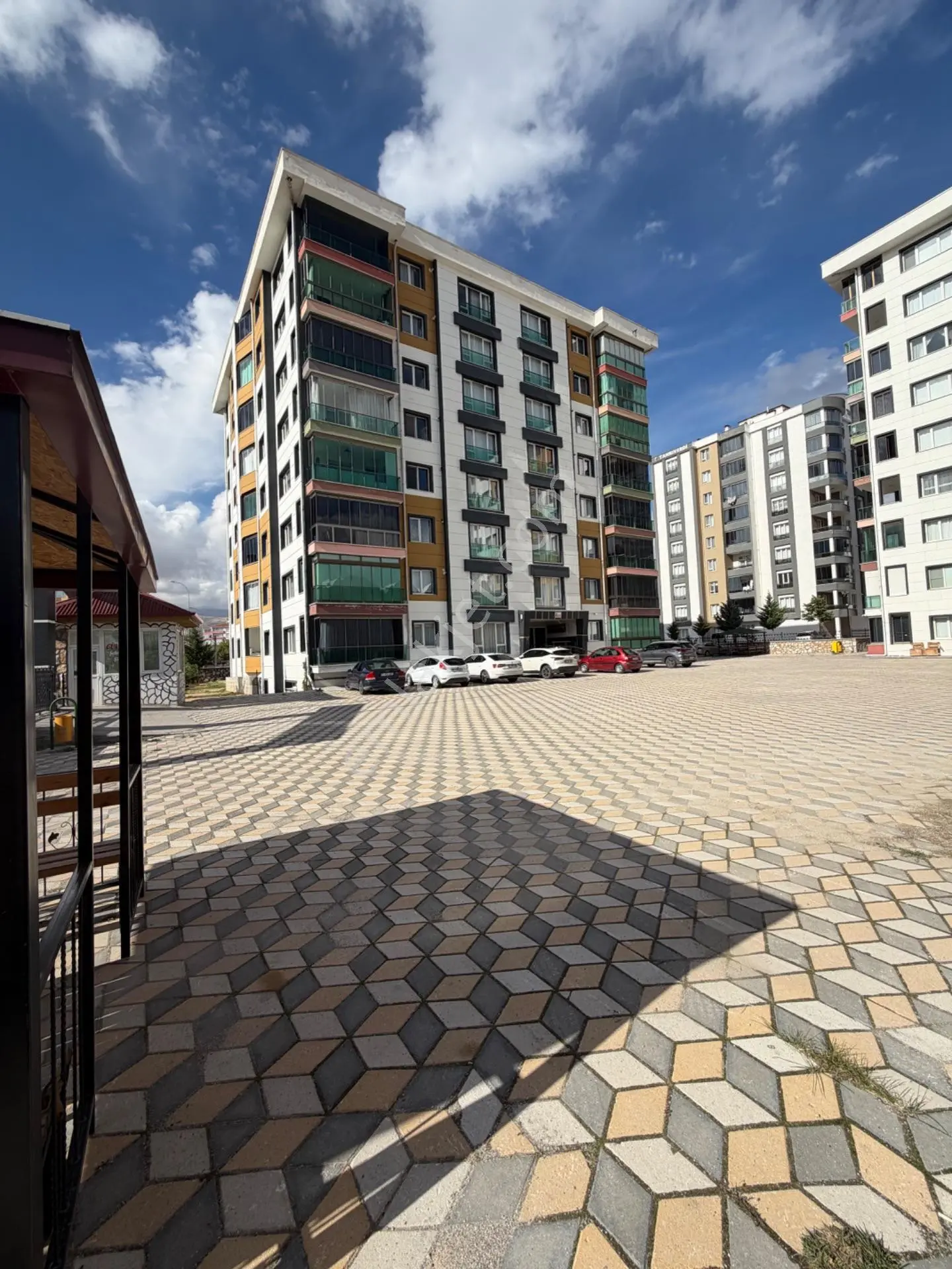 Selçuk Mahallesi 2+1 Geniş Balkonlu Satılık Daire — fotoğraf 2