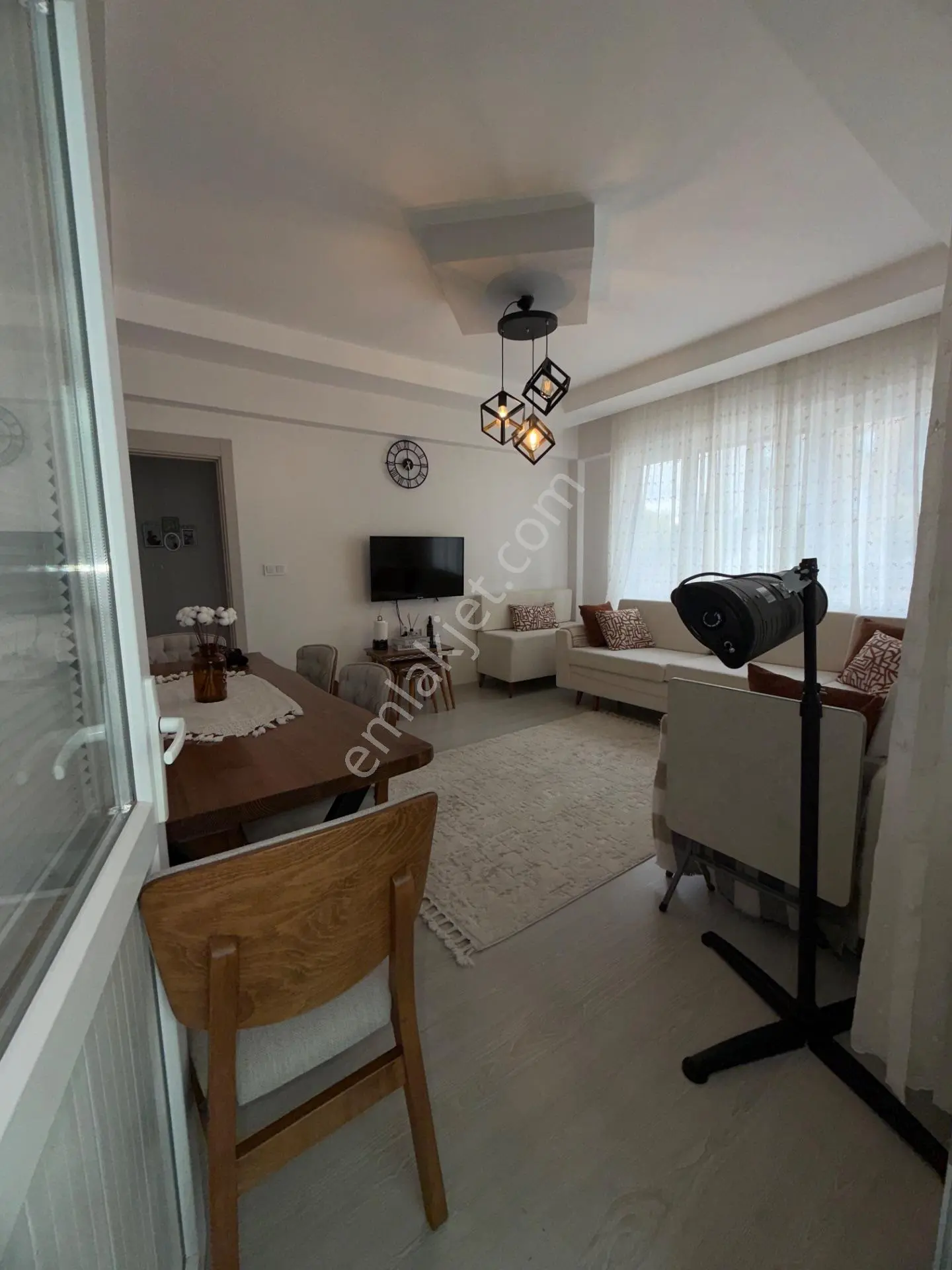 Selçuk Mahallesi 2+1 Geniş Balkonlu Satılık Daire — fotoğraf 20
