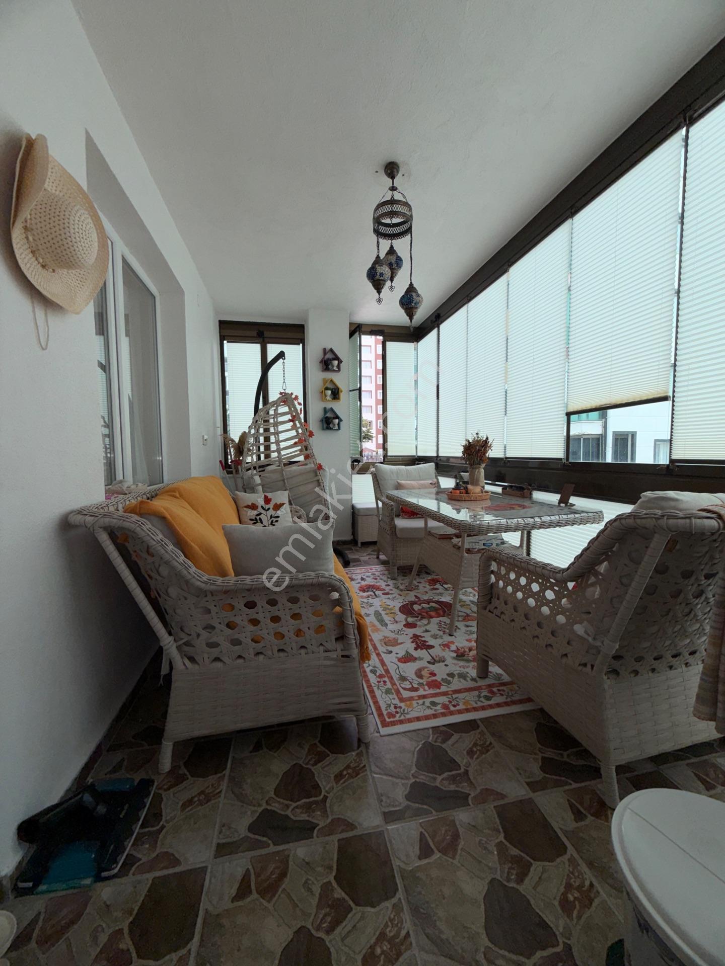 Selçuk Mahallesi 2+1 Geniş Balkonlu Satılık Daire — fotoğraf 27