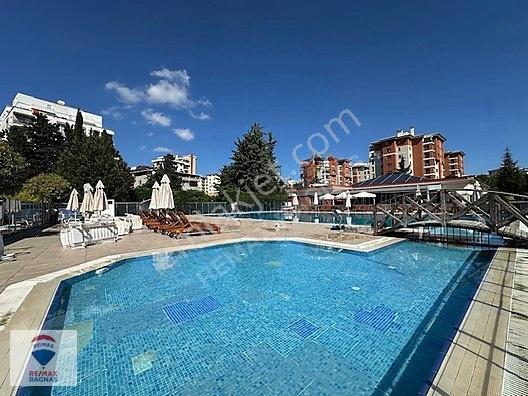 Çekmeköy Neveser Konakları, Yetkili Emlak Ofisinden Satılık 4+1