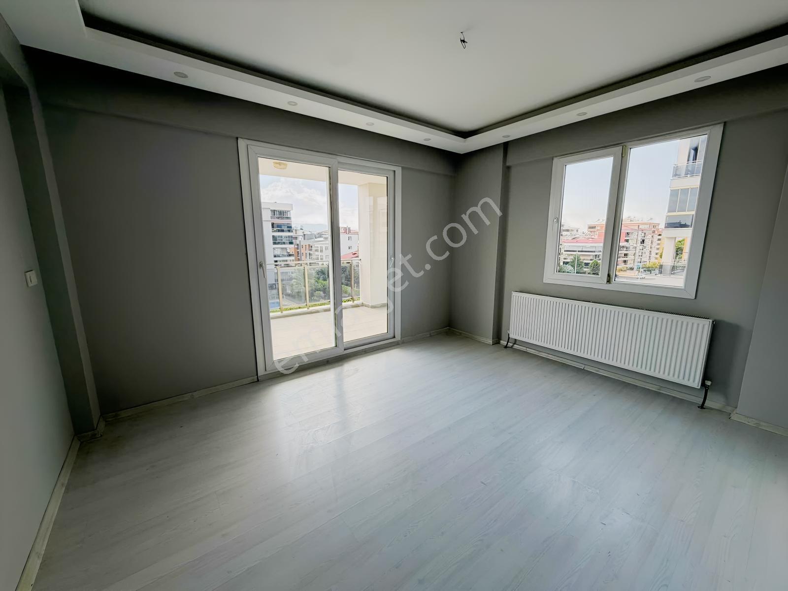 Yeşilmahallede Site İcerisinde 3+1 Satılık Daire — fotoğraf 6