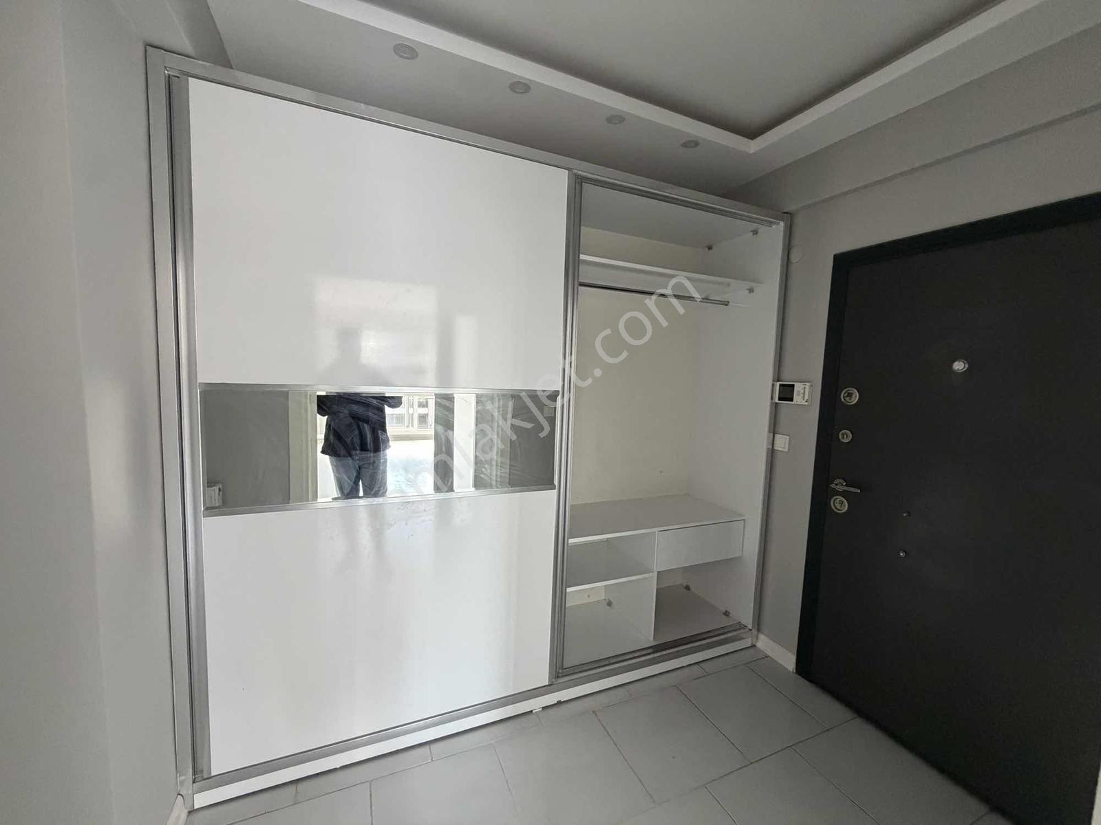 Yeşilmahallede Site İcerisinde 3+1 Satılık Daire — fotoğraf 16