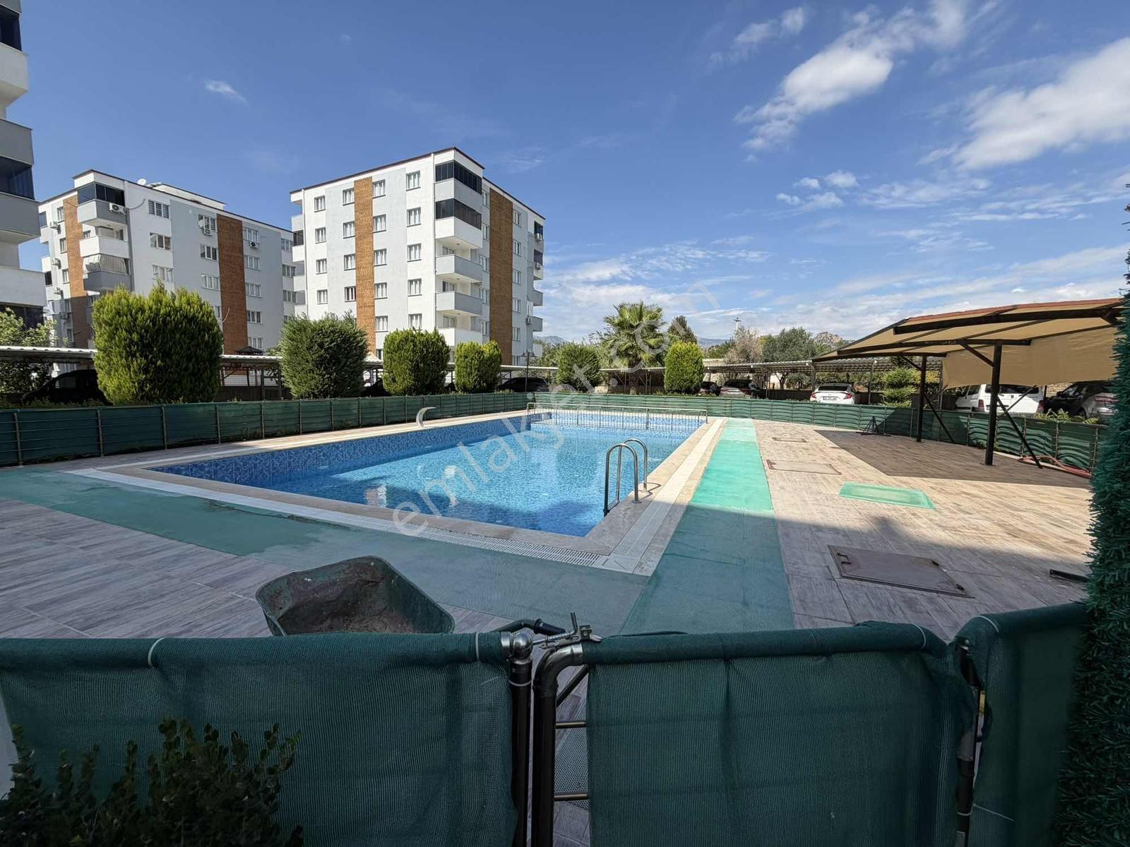 Yeşilmahallede Site İcerisinde 3+1 Satılık Daire — fotoğraf 22